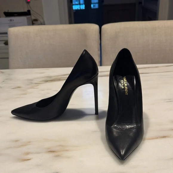 Saint Laurent Black Pointed Toe Leather Pumps - Picture 4 of 6